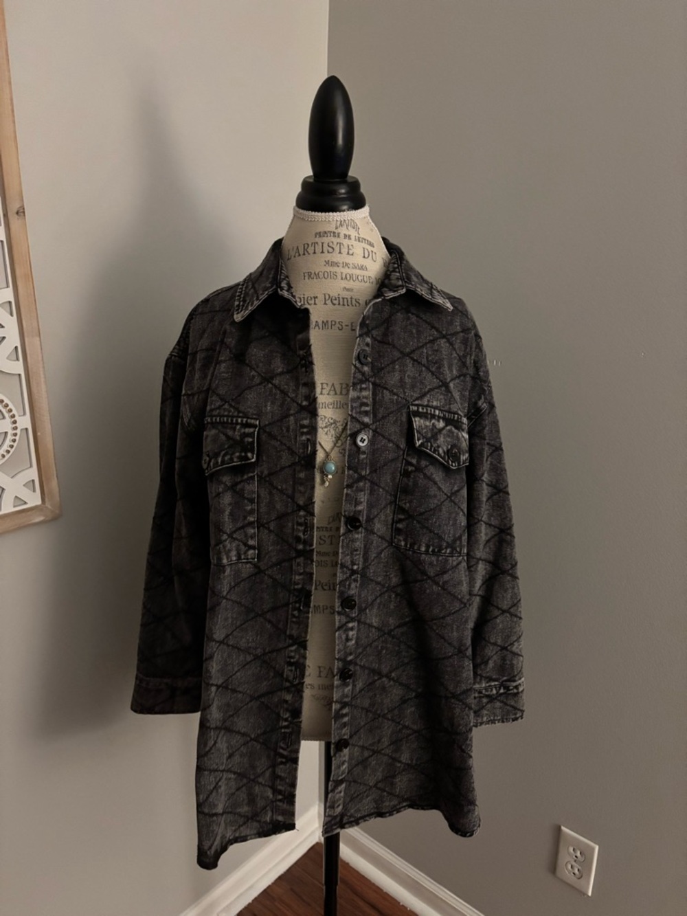 🖤 EUC Quilted Washed Black Button-Up Denim Shacket